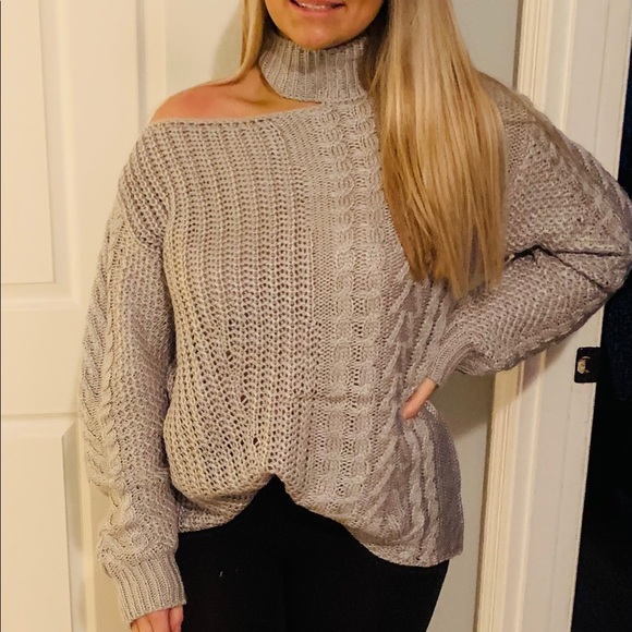 Super Soft Gray Choker Sweater - Picture 2 of 2